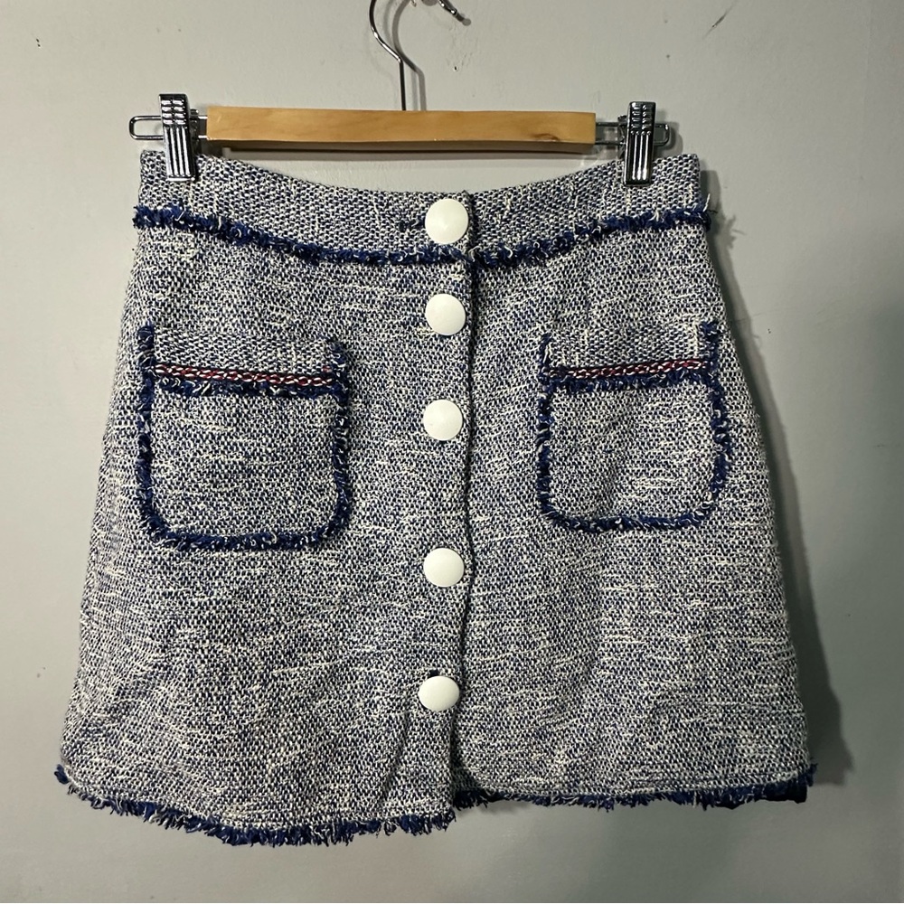 🌻5/$30🌻 ZARA BASICS Chic Boucle Knit Tweed Skirt w/ Button-front Closure - Picture 2 of 6